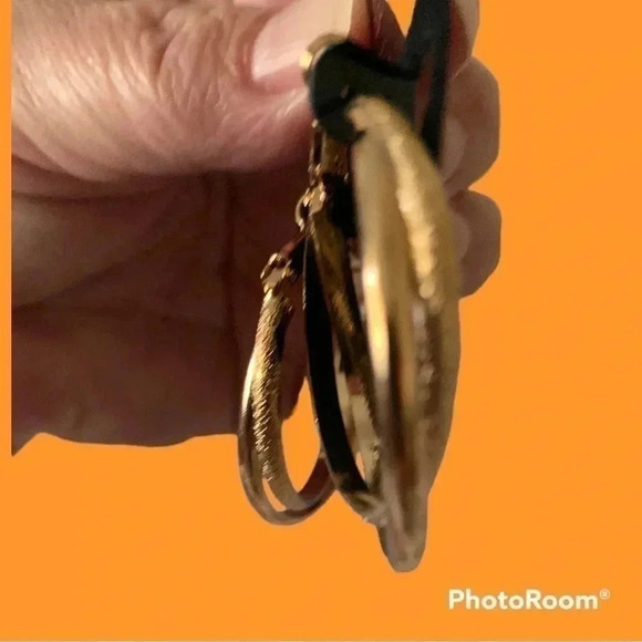 Hoop earrings - Picture 2 of 3